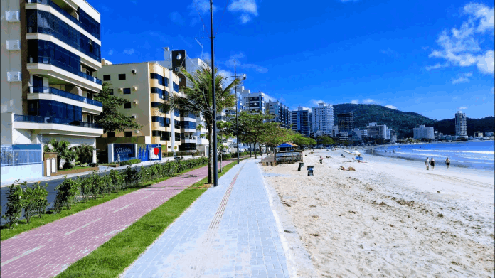 Pousada em Itapema (Meia Praia)